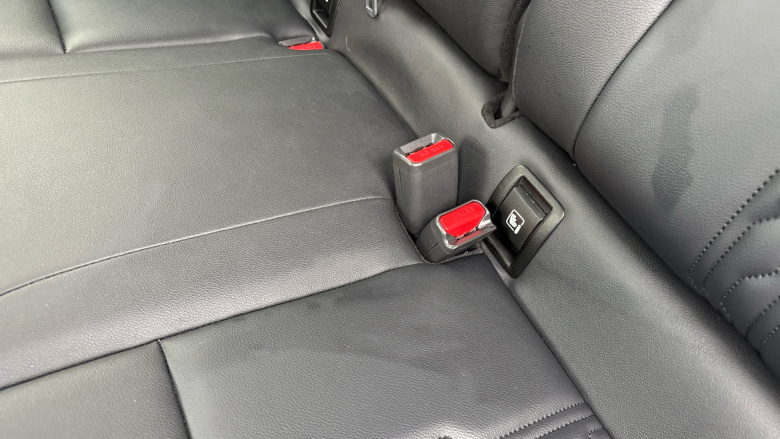 Nissan Juke 1.0 DiG-T 114 Tekna 5dr Petrol Hatchback